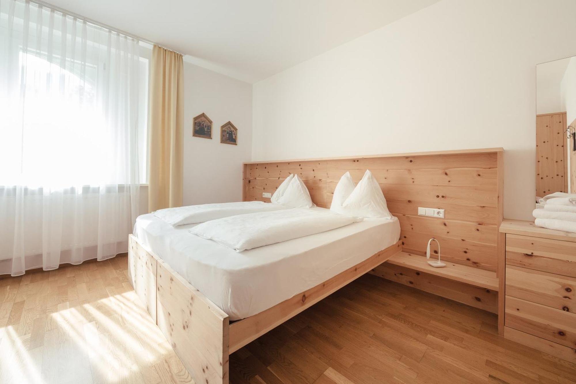 Gaestehaus Salvatorianerinnen Merano Esterno foto