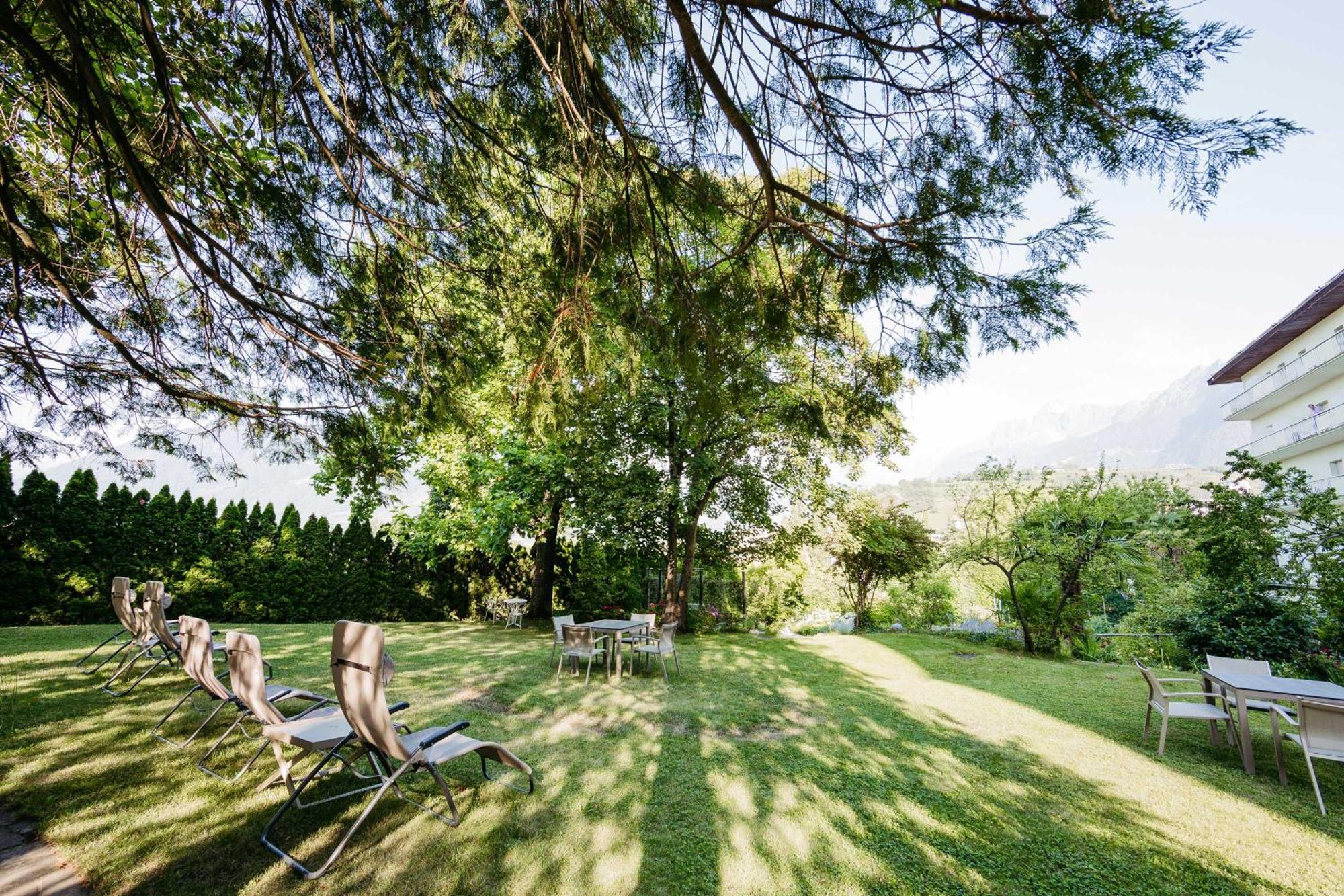 Gaestehaus Salvatorianerinnen Merano Esterno foto