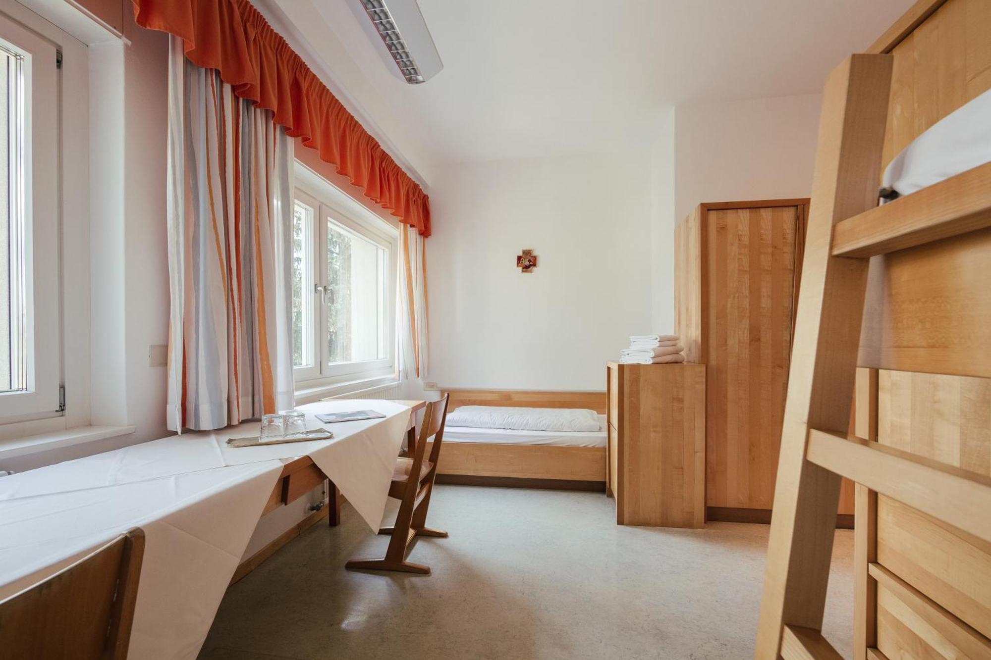 Gaestehaus Salvatorianerinnen Merano Camera foto