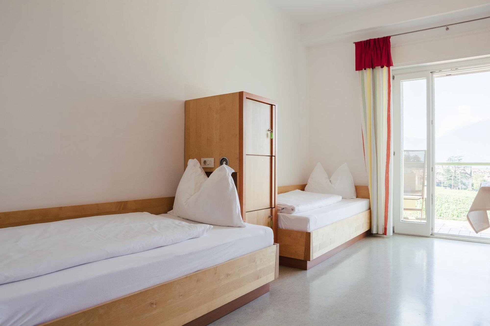 Gaestehaus Salvatorianerinnen Merano Esterno foto