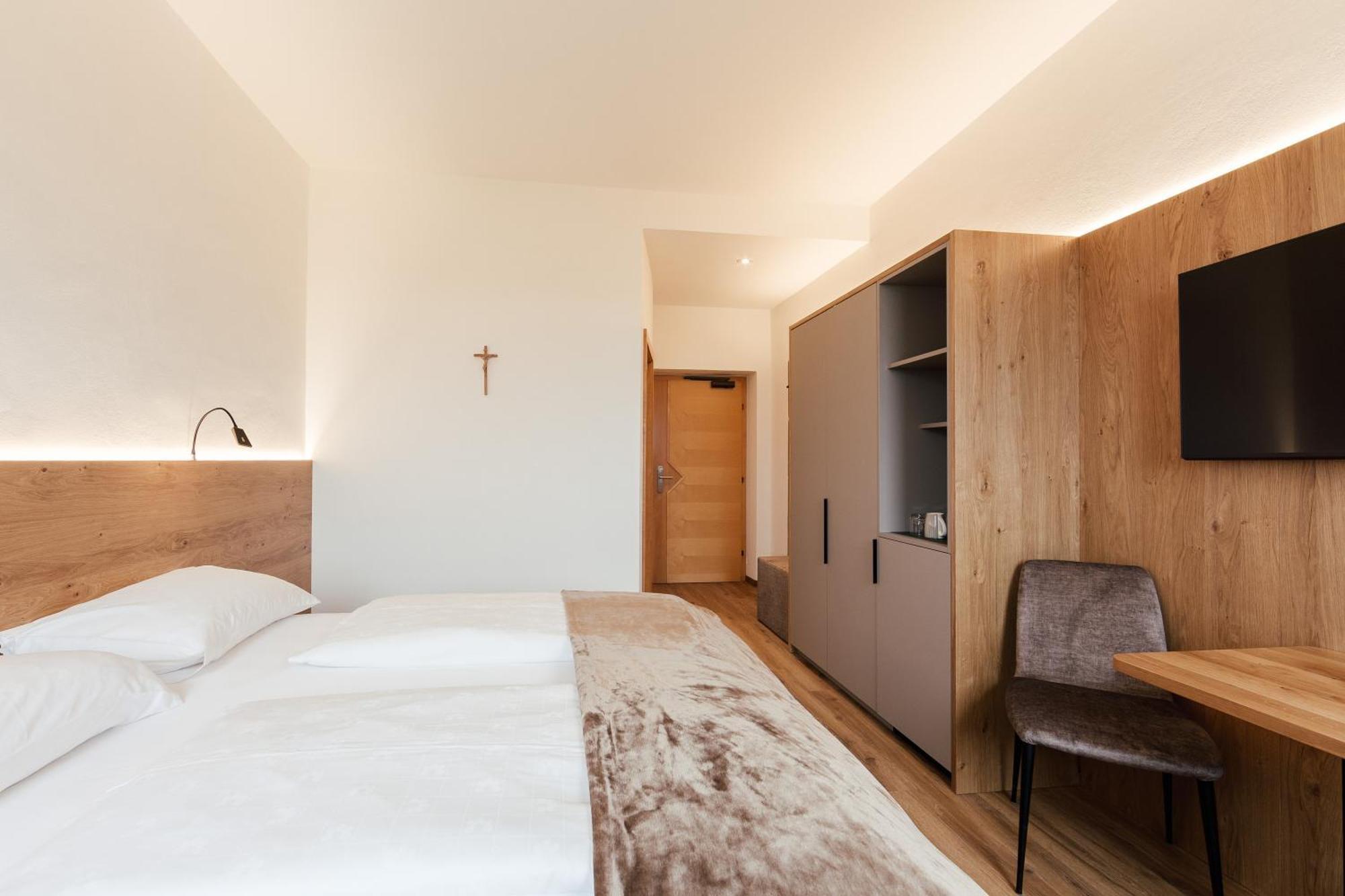 Gaestehaus Salvatorianerinnen Merano Esterno foto