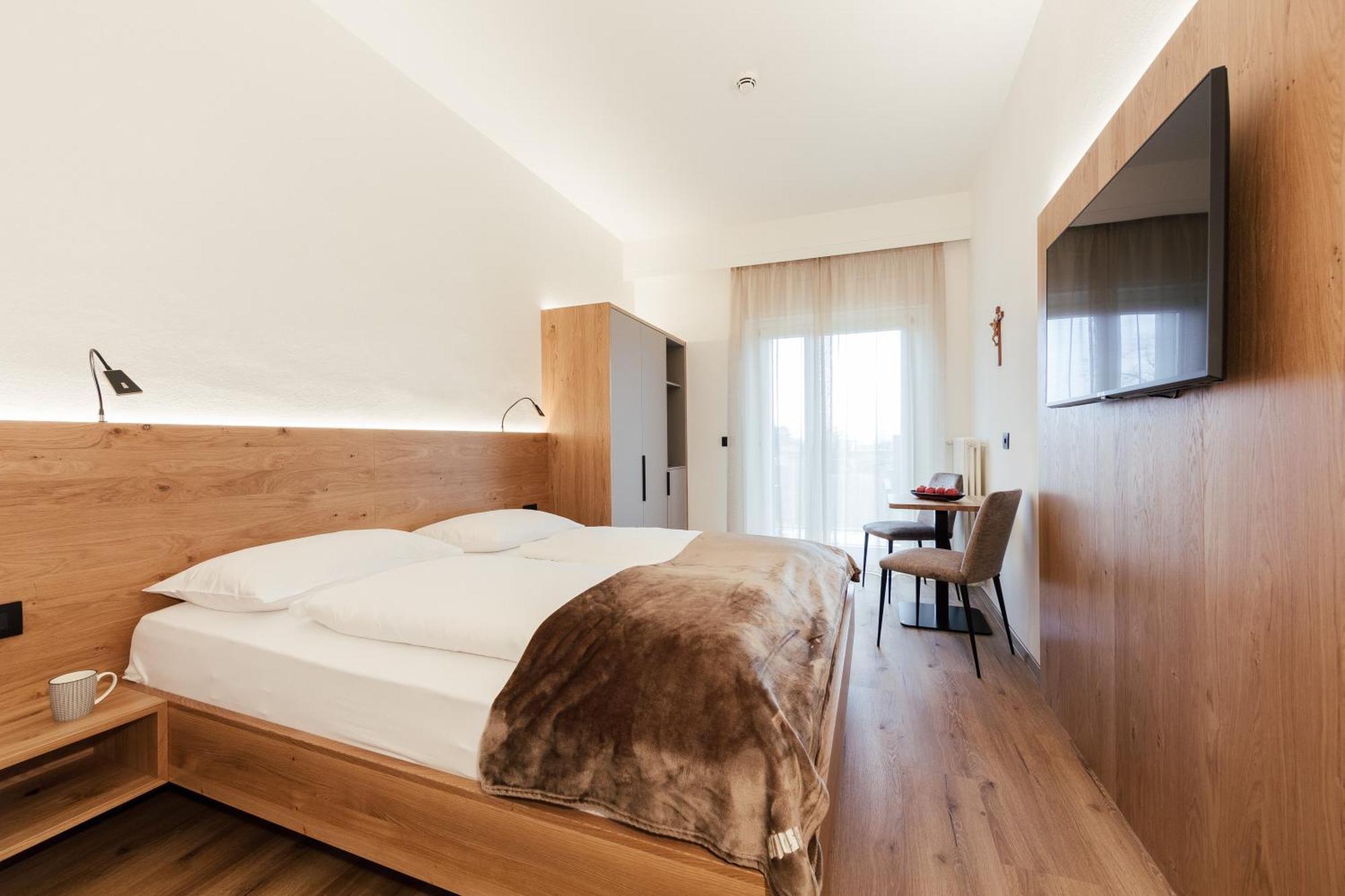 Gaestehaus Salvatorianerinnen Merano Esterno foto